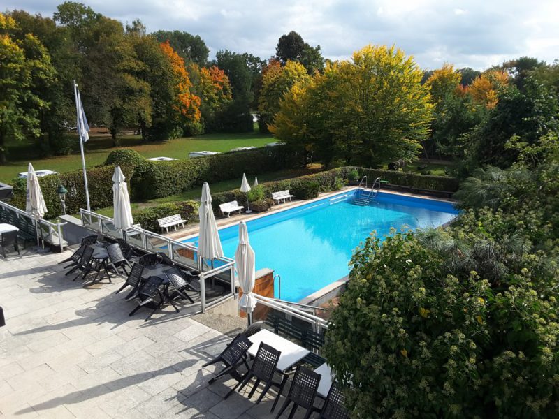 Sonnenterrasse und Pool Terrasse - Pool - Sonnenwiese